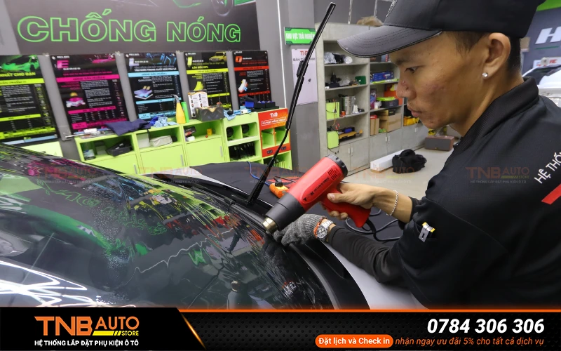 Dán phim cách nhiệt 3M Limo Green chính hãng | Giá tốt 22 Dán phim cách nhiệt 3M cho kính lái của xe Limo Green