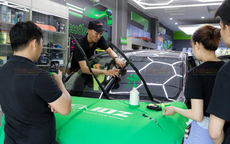 Dán phim cách nhiệt Hyundai Kona giá tốt, bảo hành trọn đời 5