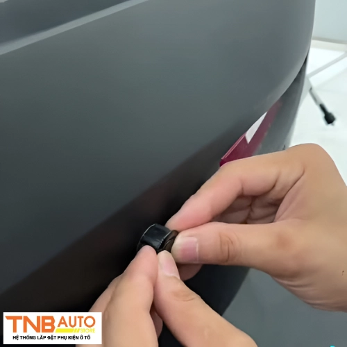 Lắp cảm biến va chạm Vinfast Limo Green trước sau 8 Lắp cảm biến va chạm Vinfast Limo Green trước sau 6