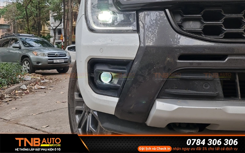 Lắp thêm bi gầm Ford Ranger tăng sáng, chuẩn zin 6 Đánh giá xe sau khi thay đổi của xe Ford Ranger sau khi lắp bi gầm