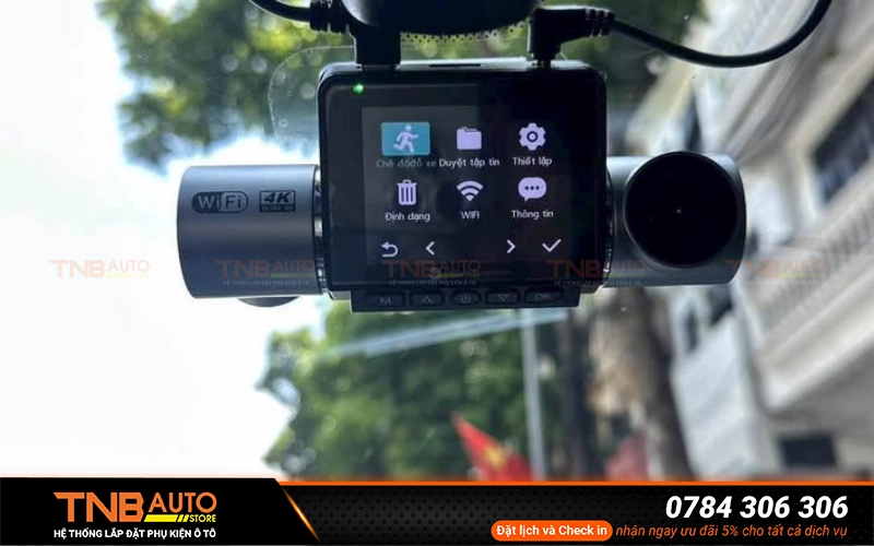 Quy trình lắp đặt camera hành trình Yuemi Q5 tại TNB Auto