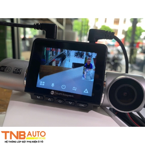 Camera hành trình 3 mắt YUEMI Q5 trước trong và sau xe 2
