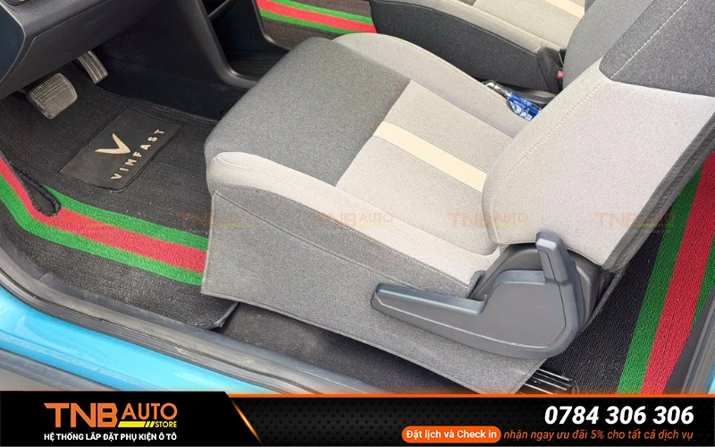 Cơ cấu ghế chỉnh điện Vinfast VF3 TBase lắp zin, giá tốt 6 Ghế nguyên bản trên VinFast VF3 vẫn sử dụng cơ chế chỉnh cơ khiến nhiều chủ xe cảm thấy chưa thật sự thoải mái