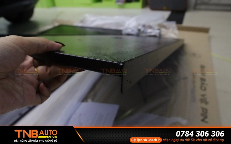 Cách chọn ốp bảo vệ pin phù hợp cho xe điện VinFast