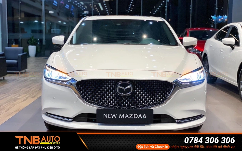 Lắp thêm bi gầm Mazda 6 tăng sáng, lắp đặt chuẩn zin theo xe 10 Ở các phiên bản Mazda 6 không có đèn gầm, ánh sáng chủ yếu phát ra từ cụm đèn pha chính