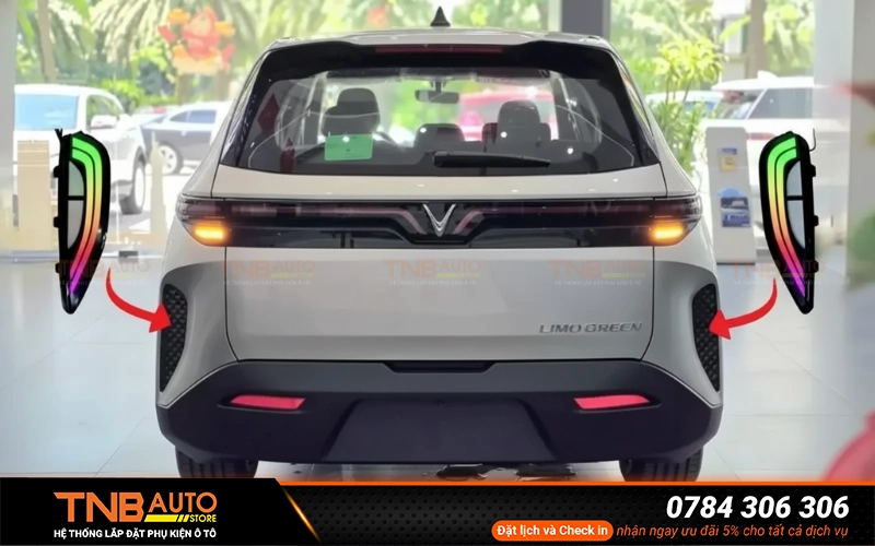 Led cản sau Vinfast Limo Green hiệu ứng đẹp - Lắp zin theo xe 16 Lắp thêm LED cản sau cho VinFast Limo Green giúp tăng độ sáng và cải thiện hiệu quả cảnh báo khắc phục tình trạng xi-nhan sau nhỏ, ánh sáng yếu dễ gây hiểu nhầm hoặc va chạm khi phanh hoặc rẽ nhất là ban đêm hay trong khu vực đông xe