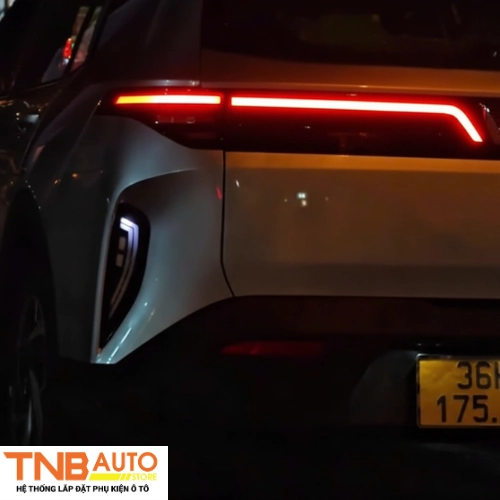 Led cản sau Vinfast Limo Green hiệu ứng đẹp - Lắp zin theo xe 9 Led cản sau Vinfast Limo Green hiệu ứng đẹp lắp zin theo xe 10