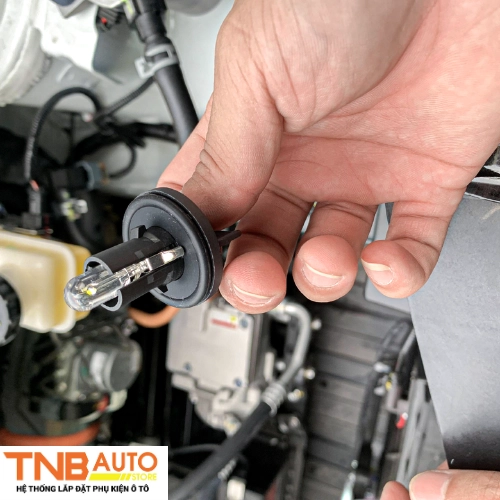 Thay bóng led VinFast EC Van tăng sáng, chuẩn zin 9