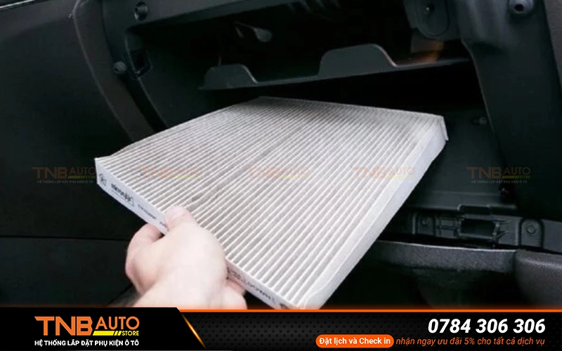 Dấu hiệu cho thấy bạn nên thay lọc gió điều hòa ô tô