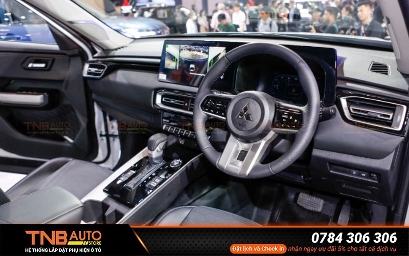 Lớp phim PPF trong suốt bám sát bề mặt, hạn chế tối đa các vết xước nhỏ, mài mòn hay bong tróc