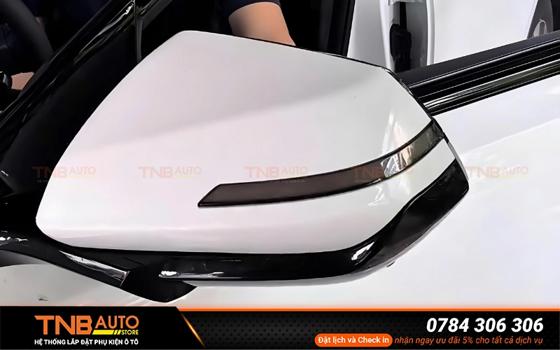 Gập gương điện kèm LED xi nhan THP cho Limo Green 10 Quy trình lắp gương điện kèm Led xi nhan VinFast Limo Green đúng kỹ thuật tại TNB Auto