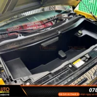 Lựa chọn cốp trước xe điện từ các thương hiệu uy tín giúp đảm bảo chất liệu chịu nhiệt tốt, thiết kế chuẩn form và mô-tơ vận hành ổn định