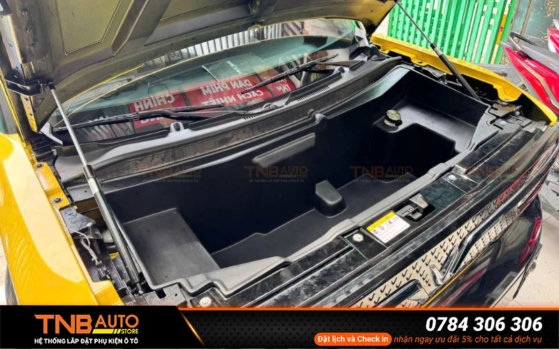 Lựa chọn cốp trước xe điện từ các thương hiệu uy tín giúp đảm bảo chất liệu chịu nhiệt tốt, thiết kế chuẩn form và mô-tơ vận hành ổn định