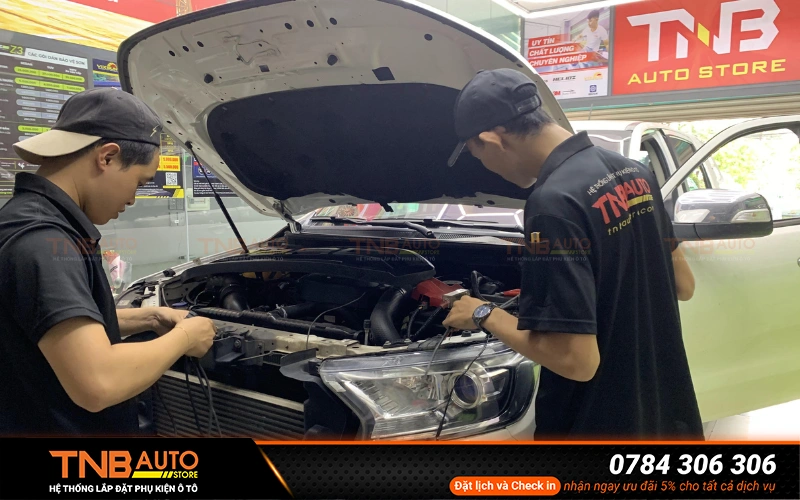 Hệ thống TNB Auto là địa chỉ được nhiều chủ xe tại TP.HCM lựa chọn khi có nhu cầu lắp đèn trợ sáng