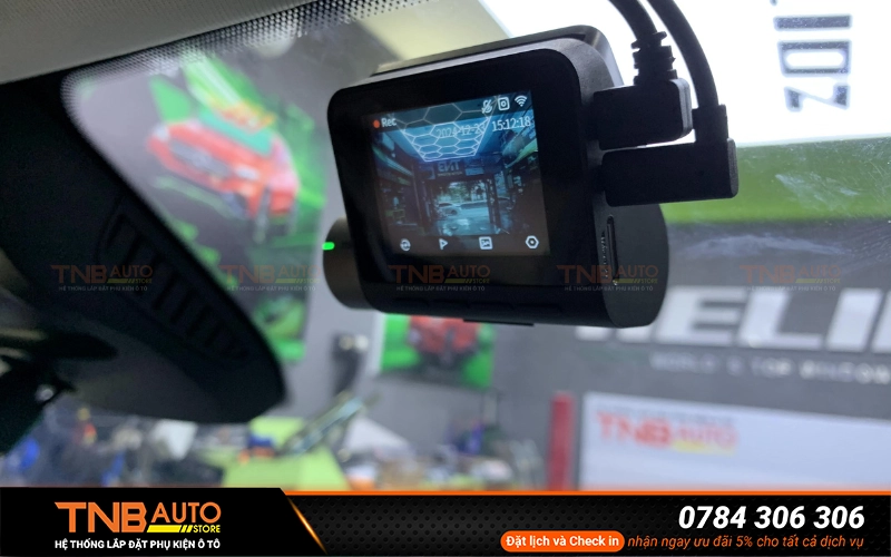 Top phụ kiện VinFast EC Van cần thiết nên chọn 3 Camera hành trình thông minh cho xe VinFast EC Van