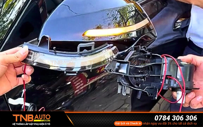 Gập gương điện kèm LED xi nhan cho VinFast Limo Green