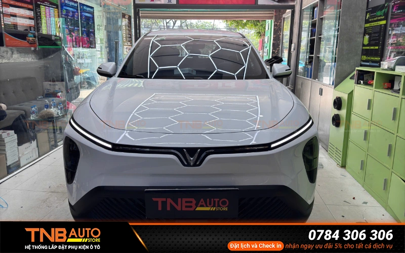 Hệ thống TNB Auto là điểm đến quen thuộc của nhiều chủ xe VinFast Limo Green tại TP. HCM khi cần lắp gập gương điện chuẩn zin, an toàn và ổn định lâu dài