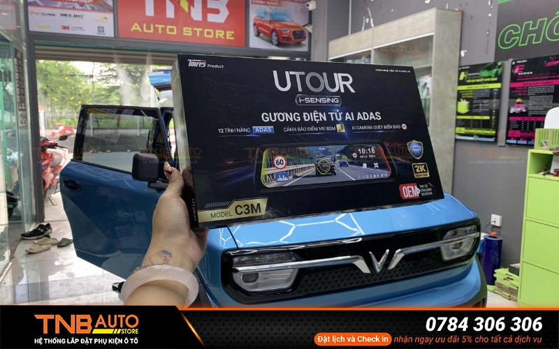 Lắp camera gương điện tử ô tô thông minh giúp loại bỏ điểm mù và mở rộng tầm nhìn