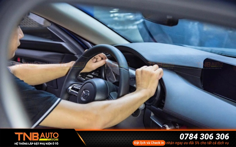 Dán PPF nội thất Mazda 3: Kinh nghiệm, báo giá cập nhật 15 Dán PPF cho nội thất Mazda 3 giúp vẻ đẹp nguyên bản chống trầy xước, tăng độ bóng hút mắt cho các chi tiết