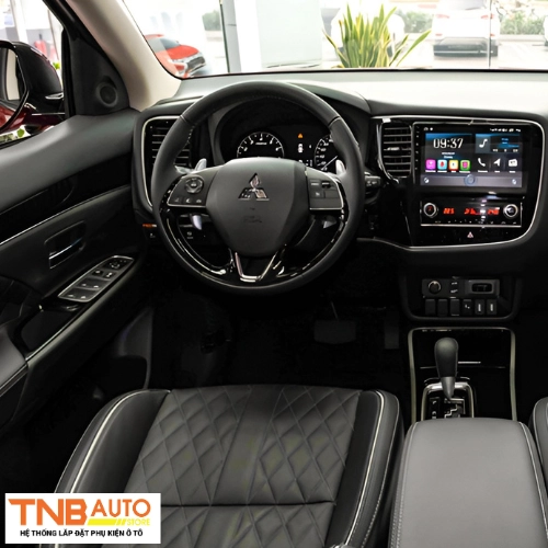 Dán PPF nội thất Mitsubishi Outlander 1