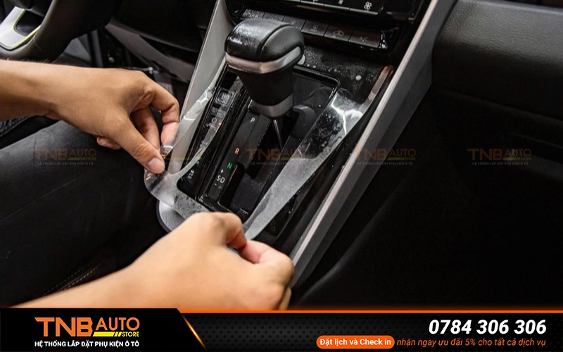 Dán PPF nội thất Mitsubishi Outlander cao cấp, chống trầy 13 Kinh nghiệm chăm sóc sau khi dán PPF nội thất Mitsubishi Outlander