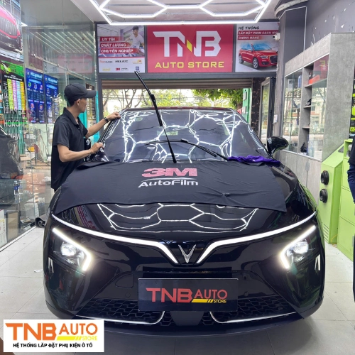 Dán phim cách nhiệt Vinfast VF7 | Chống nóng, bảo vệ xe 2 Dán phim cách nhiệt Vinfast VF7 Chống nóng, bảo vệ xe 13