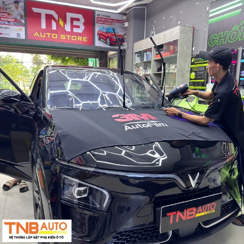 Dán phim cách nhiệt Vinfast VF7 | Chống nóng, bảo vệ xe 7 Dán phim cách nhiệt Vinfast VF7 Chống nóng, bảo vệ xe 8