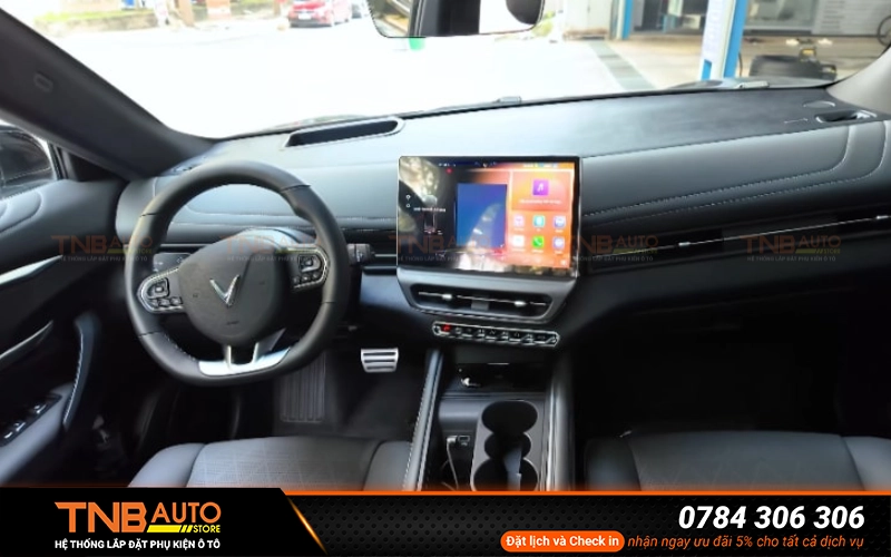 Dán ppf nội thất Vinfast VF7 bảo vệ toàn diện | Giá tốt 11 TNB Auto Store địa chỉ dán PPF nội thất Vinfast VF7 chất lượng