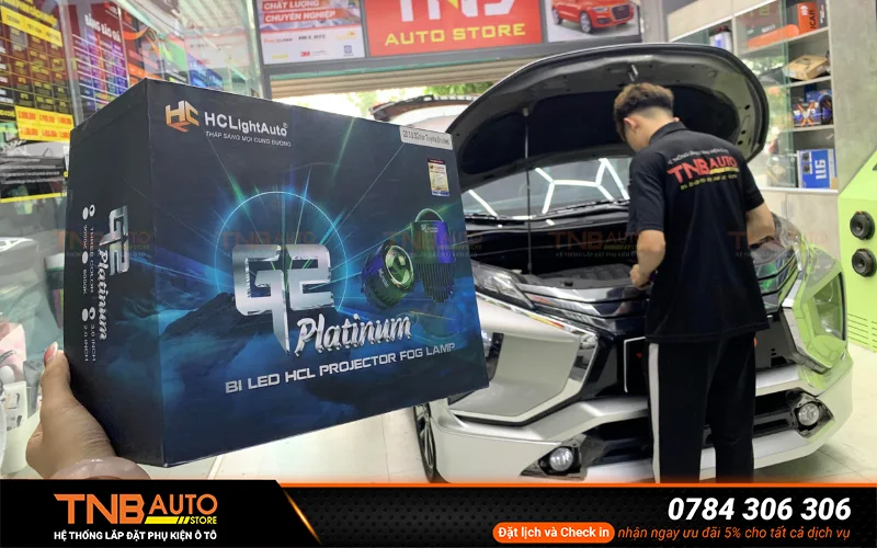 Đèn gầm bi Led được ưa chuộng vì cho ánh sáng mạnh có khả năng chiếu rõ ngay cả trong điều kiện thời tiết xấu như mưa hoặc sương mù