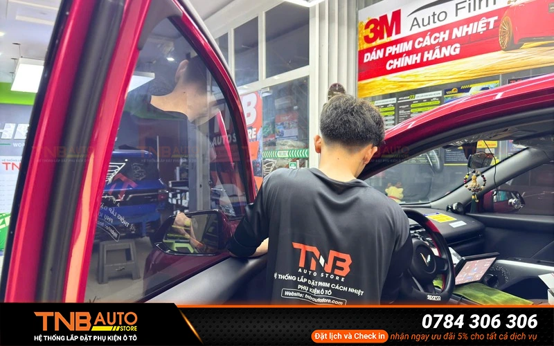 Hệ thống TNB Auto địa chỉ dán phim cách nhiệt Vinfast Limo Green chất lượng và uy tín tại Thủ Đức, TP.HCM