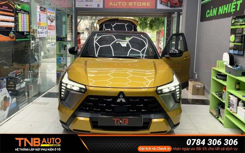 Mitsubishi XForce là mẫu xe SUV đô thị hiện đại có thiết kế nội thất sang trọng và tinh tế