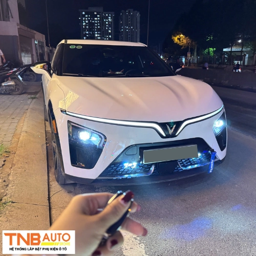 Lắp đèn trợ sáng Vinfast VF7 - Giải pháp tăng sáng giữ Zin 15