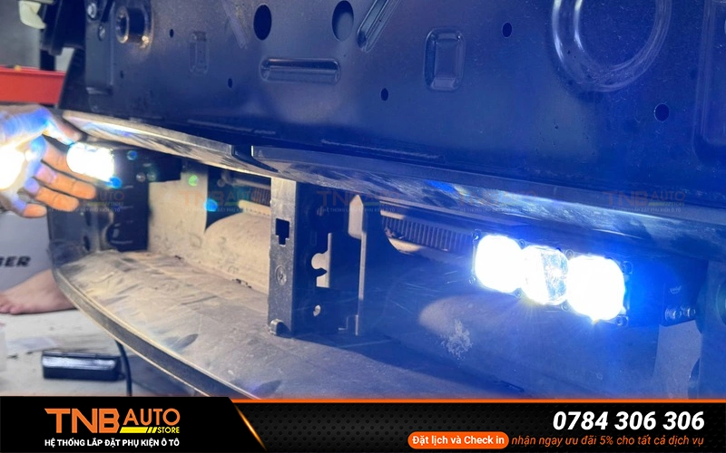Lắp đặt đèn trợ sáng cho xe Vinfast VF7 không cần đục lỗ cản trước của xe