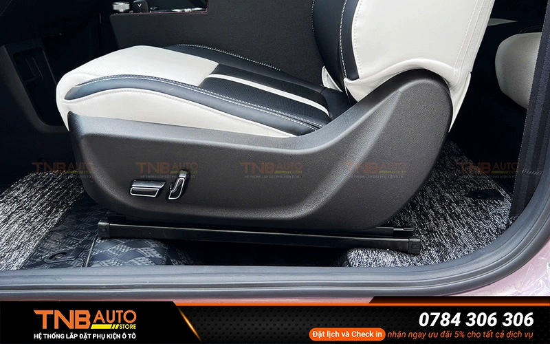 Lắp ghế chỉnh điện xe VinFast Minio Green tùy chỉnh mượt mà 8 Ghế chỉnh điện xe VinFast Minio Green là hệ thống nâng cấp cho phép điều chỉnh vị trí ghế thông qua mô-tơ điện thay vì thao tác tay truyền thống