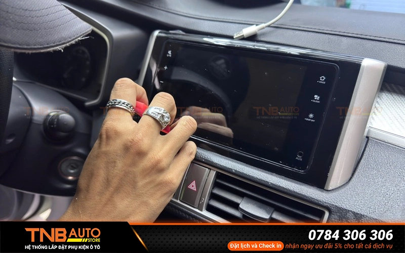 Lợi ích của việc Dán bảo vệ nội thất ô tô