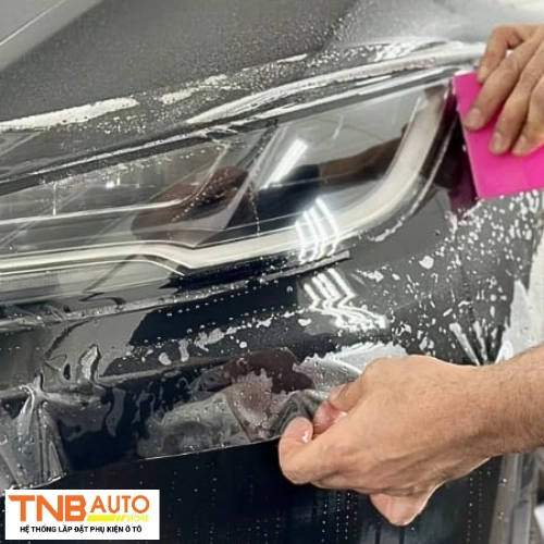 Dán PPF đèn pha ô tô – Bảo vệ đèn, trong suốt 100% 4