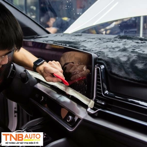 Dán PPF nội thất Hyundai Santafe – Loại “Xịn” cắt máy 100% 3 Dán PPF nội thất Hyundai Santafe – Loại “Xịn” cắt máy 100% 5