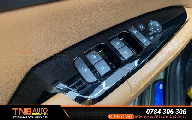 Dán bảo vệ nội thất KIA Sportage tạo độ bóng đỉnh cao mang lại vẻ đẹp sang trọng và hiện đại cho các bề mặt nhựa