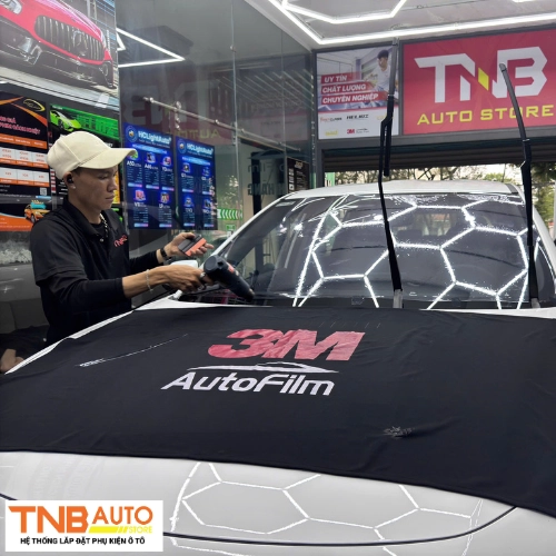 Dán phim VF MPV7 chống nóng 6