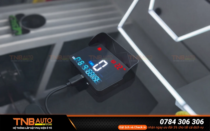 Thông tin hiển thị trên màn hình HUD xe VinFast Minio Green 