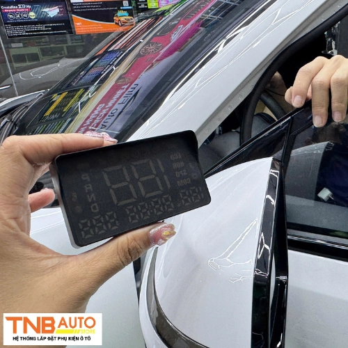 Màn hình HUD xe VinFast Minio Green 7