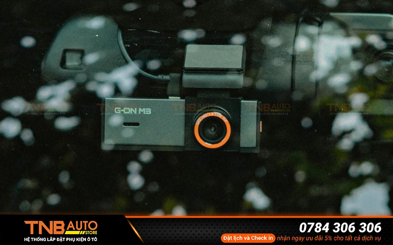 Camera hành trình MSPORT G-ON M3 - 3 kênh Trước/sau/trong xe 16 Camera hành trình MSPORT G-ON M3 là lựa chọn lý tưởng cho nhiều dòng xe khác nhau đặc biệt phù hợp với xe chạy dịch vụ như taxi, xe công nghệ hoặc xe hợp đồng