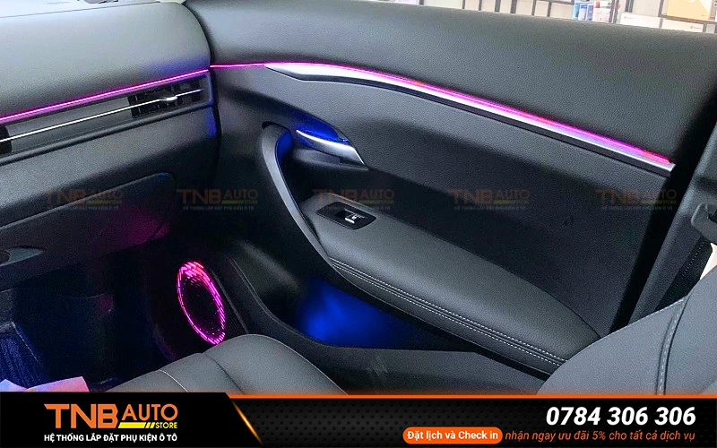 Led nội thất VF MPV7 dải màu độc đáo cực hút mắt 11 Kinh nghiệm lắp led nội thất VF MPV7 chất lượng