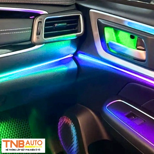 Led nội thất VF MPV7 dải màu độc đáo cực hút mắt 6