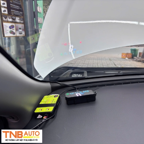 Màn hình HUD kính lái EC Van sắc nét, theo thời gian thực 1 Man hinh HUD kinh lai EC Van sac net 1