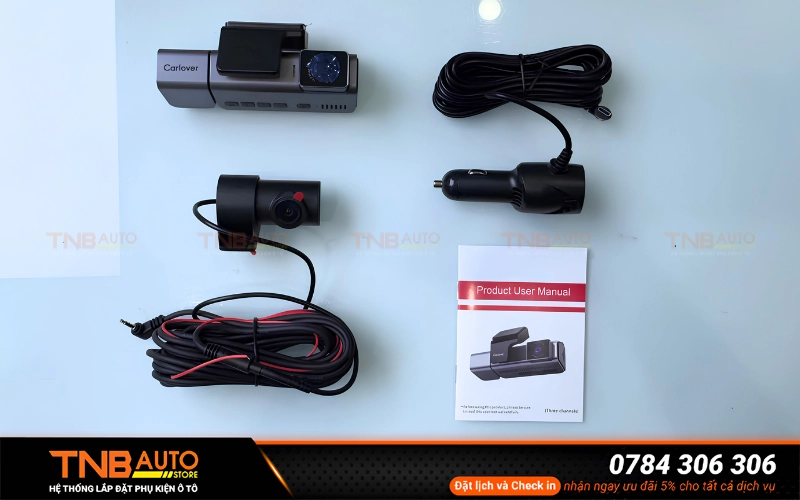 Camera hành trình 3 mắt Carlover S18 ghi trước, trong và sau xe 10 Carlover S18 có 3 camera với độ phân giải cao gồm camera trước 4K cùng camera trong và camera sau chuẩn 2K