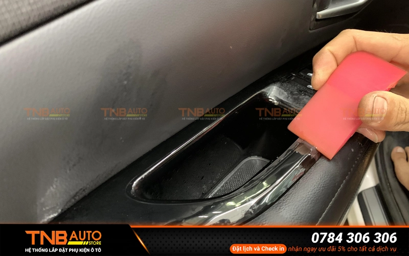 Dán PPF chống trầy xước hiệu quả cho các chi tiết nội thất Hyundai Tucson