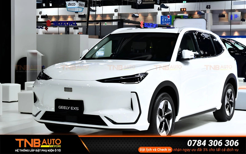 Dán phim cách nhiệt Geely EX5 - Có test nhiệt, giá tốt 19 Kính xe Geely EX5 khá lớn lại không có khả năng cản nhiệt hiệu quả nên dán phim cách nhiệt là hạng mục nên thực hiện sớm sau khi nhận xe nhằm giúp giữ cho không gian cabin xe luôn mát mẻ