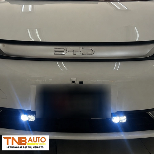 Lắp đèn gầm BYD M6 tăng sáng, cực ấn tượng 1 Lắp đèn gầm BYD M6 2