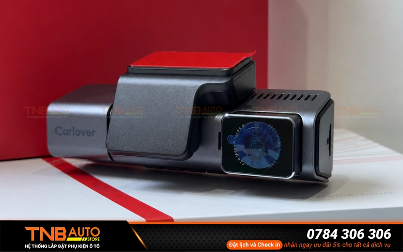 Top 4 camera hành trình xe dịch vụ/kinh doanh giá tốt 2026 1 Camera hành trình Carlover S18 3 mắt ghi hình trước, trong và sau xe cấu hình hình ảnh cao, giá dễ tiếp cận